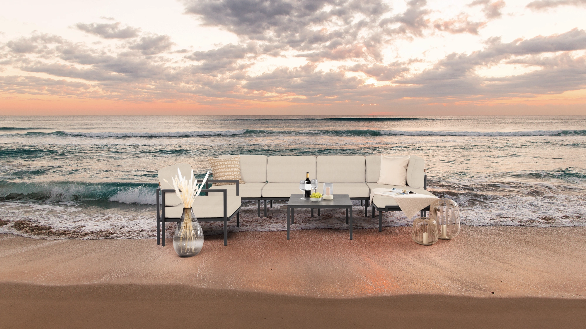 Outdoor Lounge der Kollektion Ocean Breeze auf einer Terrasse